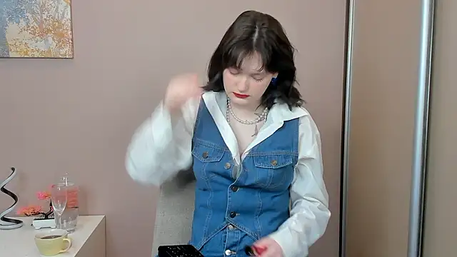 Snapshot of ManaGallob chatting on 03/30/26, 05:30 ManaGallob online show from 03/30/26, 05:30