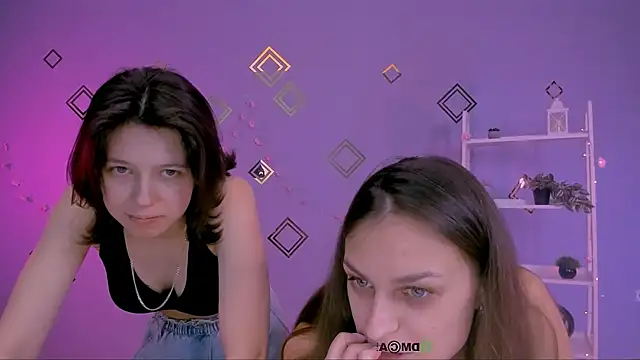 Snapshot of aria_wild_ chatting on 04/02/26, 10:24 aria wild online show from 04/02/26, 10:24