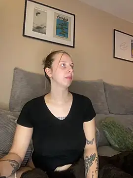 Snapshot of SecretLnkd chatting on 03/09/26, 09:41 SecretLnkd online show from 03/09/26, 09:41