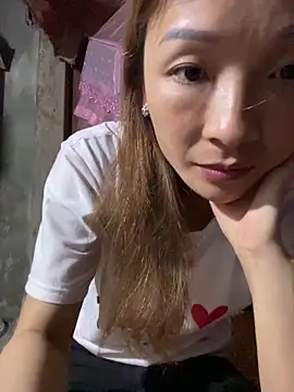 Mimi pussy online show from 03/25/26, 12:00