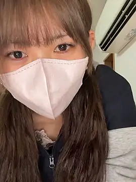 EMIRI 0426 online show from 03/25/26, 03:18