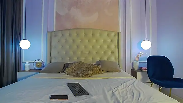 Snapshot of LiaTrainor chatting on 03/06/26, 12:45 LiaTrainor online show from 03/06/26, 12:45