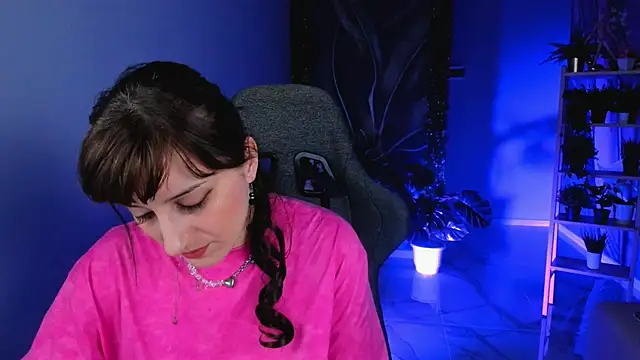 EmmaWheelers online show from 04/01/26, 02:25