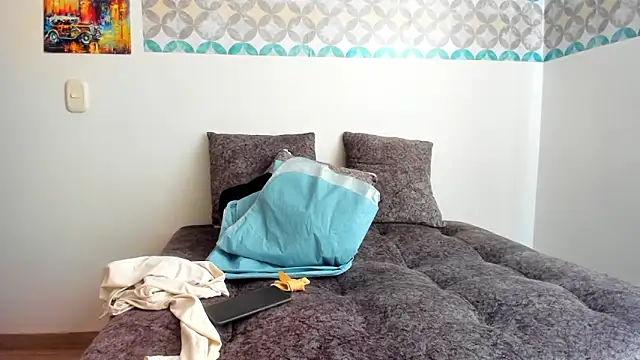 Snapshot of sam_smiith chatting on 04/16/26, 01:12 sam smiith online show from 04/16/26, 01:12