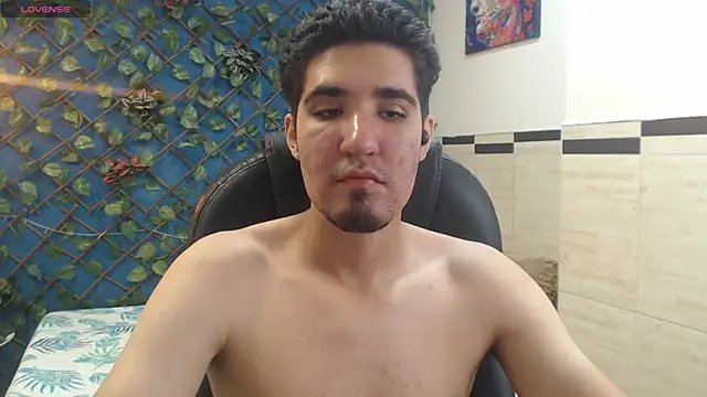 Snapshot of Roccoallegeri chatting on 04/01/26, 01:41 Roccoallegeri online show from 04/01/26, 01:41