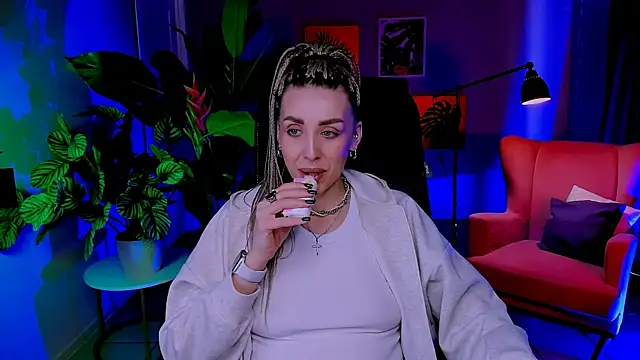 MonicaRiley online show from 04/27/26, 11:08