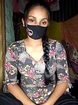 Snapshot of Mahiyya chatting on 04/10/26, 04:12 Mahiyya online show from 04/10/26, 04:12