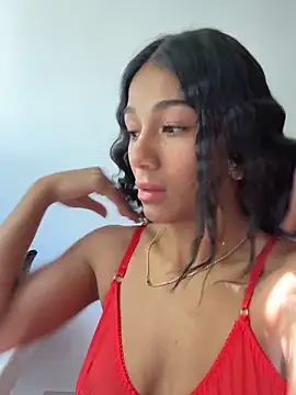 Snapshot of cata_777 chatting on 04/22/26, 04:08 cata 777 online show from 04/22/26, 04:08