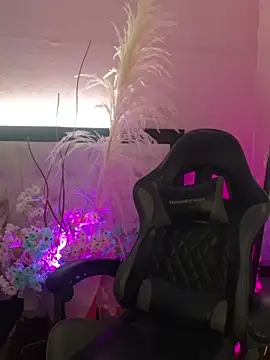 Emily Roussee online show from 03/25/26, 11:49