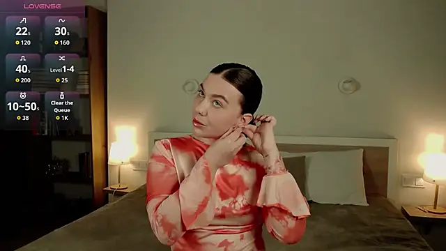 Snapshot of HermioneMoon chatting on 04/19/26, 03:11 HermioneMoon online show from 04/19/26, 03:11