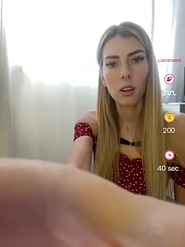 Snapshot of SoniaXOXO chatting on 04/26/26, 12:14 SoniaXOXO online show from 04/26/26, 12:14