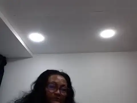 Snapshot of _BellaNocturna chatting on 06/18/26, 04:24 BellaNocturna online show from 06/18/26, 04:24