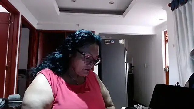 Snapshot of _BellaNocturna chatting on 07/27/26, 06:15 BellaNocturna online show from 07/27/26, 06:15
