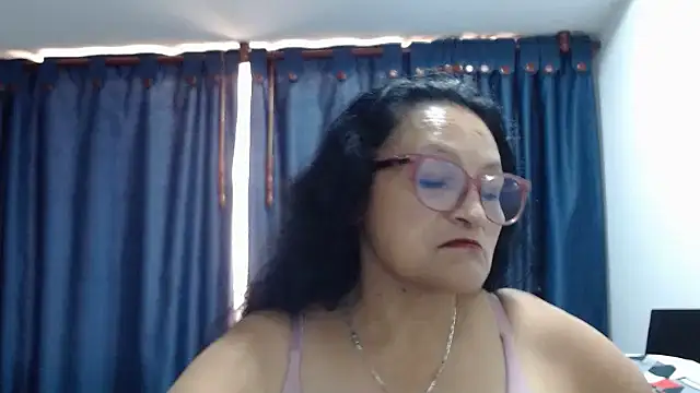 Snapshot of _BellaNocturna chatting on 07/28/26, 05:23 BellaNocturna online show from 07/28/26, 05:23