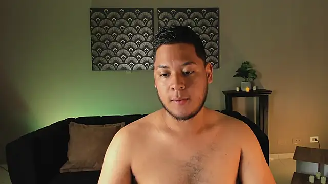 Snapshot of Akon_2XXX chatting on 03/13/26, 07:20 Akon 2XXX online show from 03/13/26, 07:20