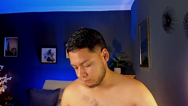 Snapshot of Akon_2XXX chatting on 03/18/26, 04:10 Akon 2XXX online show from 03/18/26, 04:10