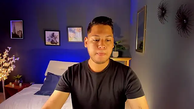 Snapshot of Akon_2XXX chatting on 03/22/26, 03:59 Akon 2XXX online show from 03/22/26, 03:59