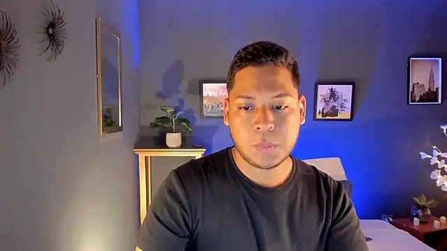 Snapshot of Akon_2XXX chatting on 03/26/26, 06:46 Akon 2XXX online show from 03/26/26, 06:46