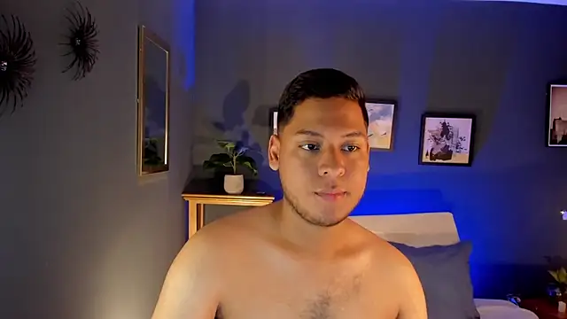 Snapshot of Akon_2XXX chatting on 03/28/26, 03:55 Akon 2XXX online show from 03/28/26, 03:55