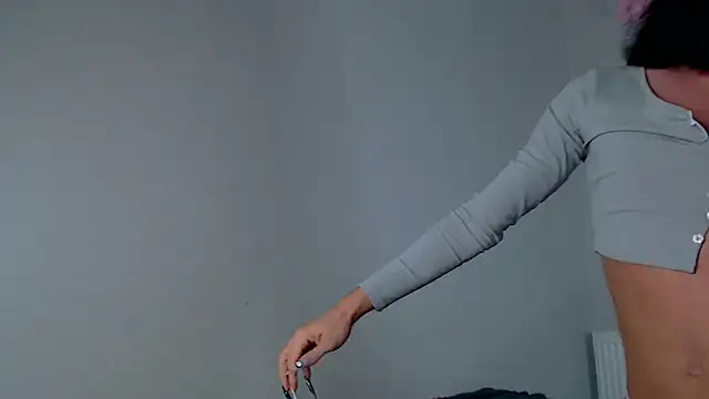 Snapshot of VitaHoinss chatting on 04/16/26, 08:09 VitaHoinss online show from 04/16/26, 08:09