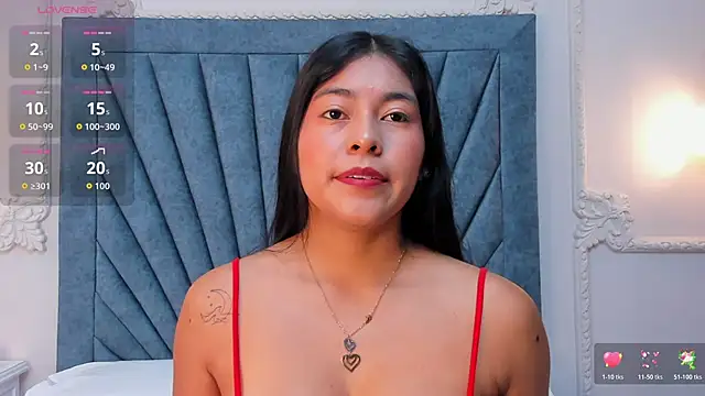 Snapshot of Leandra-Johnson chatting on 03/19/26, 12:20 Leandra-Johnson online show from 03/19/26, 12:20