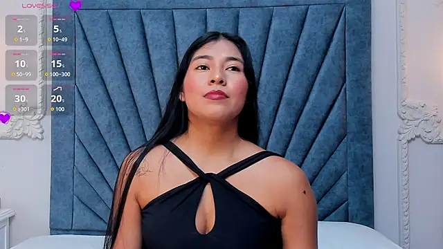 Snapshot of Leandra-Johnson chatting on 04/07/26, 01:55 Leandra-Johnson online show from 04/07/26, 01:55