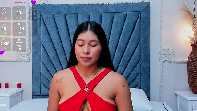 Snapshot of Leandra-Johnson chatting on 04/13/26, 01:38 Leandra-Johnson online show from 04/13/26, 01:38