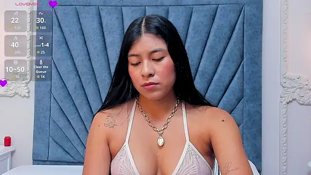 Snapshot of Leandra-Johnson chatting on 04/16/26, 01:45 Leandra-Johnson online show from 04/16/26, 01:45