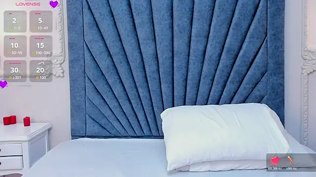 Snapshot of Leandra-Johnson chatting on 04/22/26, 02:18 Leandra-Johnson online show from 04/22/26, 02:18