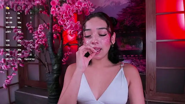 Snapshot of foxy_hannah chatting on 04/09/26, 06:13 foxy hannah online show from 04/09/26, 06:13