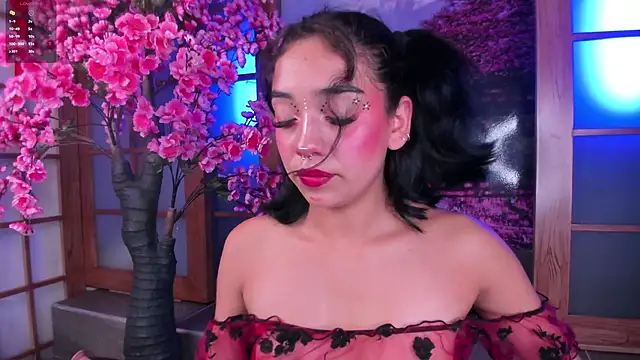 Snapshot of foxy_hannah chatting on 04/23/26, 05:59 foxy hannah online show from 04/23/26, 05:59