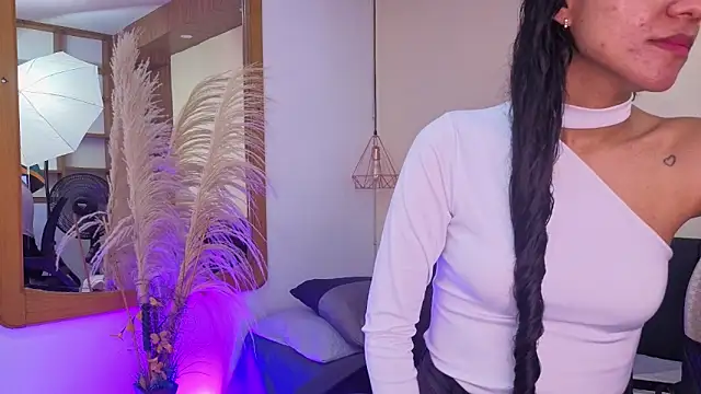 Snapshot of Morgan_alice chatting on 03/13/26, 01:40 Morgan alice online show from 03/13/26, 01:40