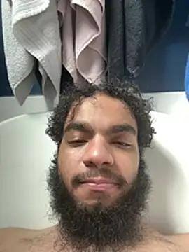 Snapshot of TheBigGrower chatting on 03/02/26, 07:21 TheBigGrower online show from 03/02/26, 07:21