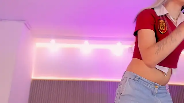 ashvalentine  online show from 03/06/26, 07:54