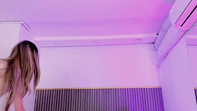 ashvalentine  online show from 04/02/26, 07:44