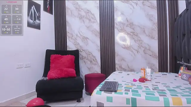 Snapshot of Nina_vegas chatting on 04/09/26, 02:22 Nina vegas online show from 04/09/26, 02:22