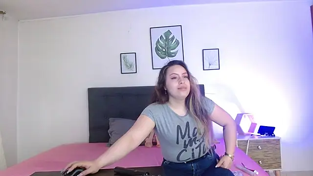 Snapshot of samanthachop chatting on 06/15/26, 02:30 samanthachop online show from 06/15/26, 02:30