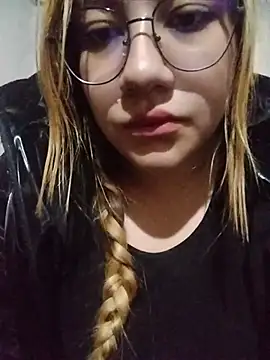 Snapshot of samanthachop chatting on 06/18/26, 01:15 samanthachop online show from 06/18/26, 01:15