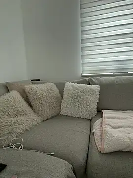 Snapshot of CherryVenomm chatting on 03/27/26, 11:43 CherryVenomm online show from 03/27/26, 11:43