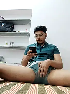 boyzyzyzzl online show from 03/02/26, 08:04