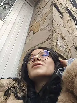 Snapshot of Naomimolie chatting on 03/16/26, 11:36 Naomimolie online show from 03/16/26, 11:36