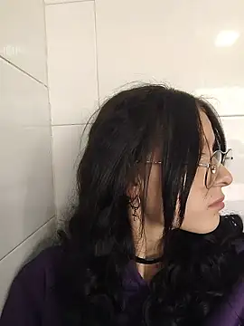 Snapshot of Naomimolie chatting on 03/19/26, 12:42 Naomimolie online show from 03/19/26, 12:42