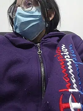 Snapshot of Naomimolie chatting on 03/24/26, 11:04 Naomimolie online show from 03/24/26, 11:04