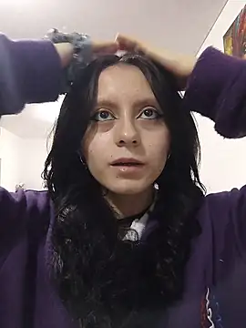 Snapshot of Naomimolie chatting on 03/25/26, 11:38 Naomimolie online show from 03/25/26, 11:38