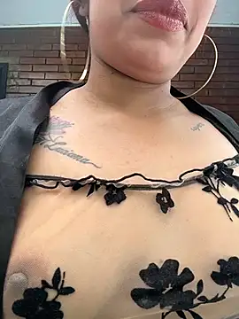 Cherry Charlottee online show from 04/08/26, 07:25