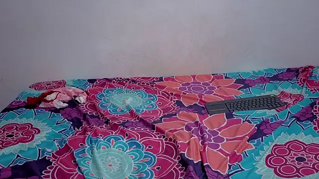 Scarlett Cherry  online show from 06/11/26, 12:32