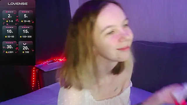 Snapshot of MaryHanter chatting on 03/17/26, 04:28 MaryHanter online show from 03/17/26, 04:28