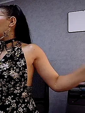 Snapshot of jaade_doll chatting on 03/03/26, 02:34 jaade doll online show from 03/03/26, 02:34