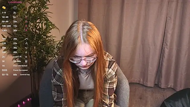 Snapshot of ViGaffey chatting on 04/13/26, 12:10 ViGaffey online show from 04/13/26, 12:10