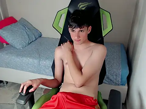 Snapshot of Pablito_junior chatting on 03/17/26, 03:55 Pablito junior online show from 03/17/26, 03:55